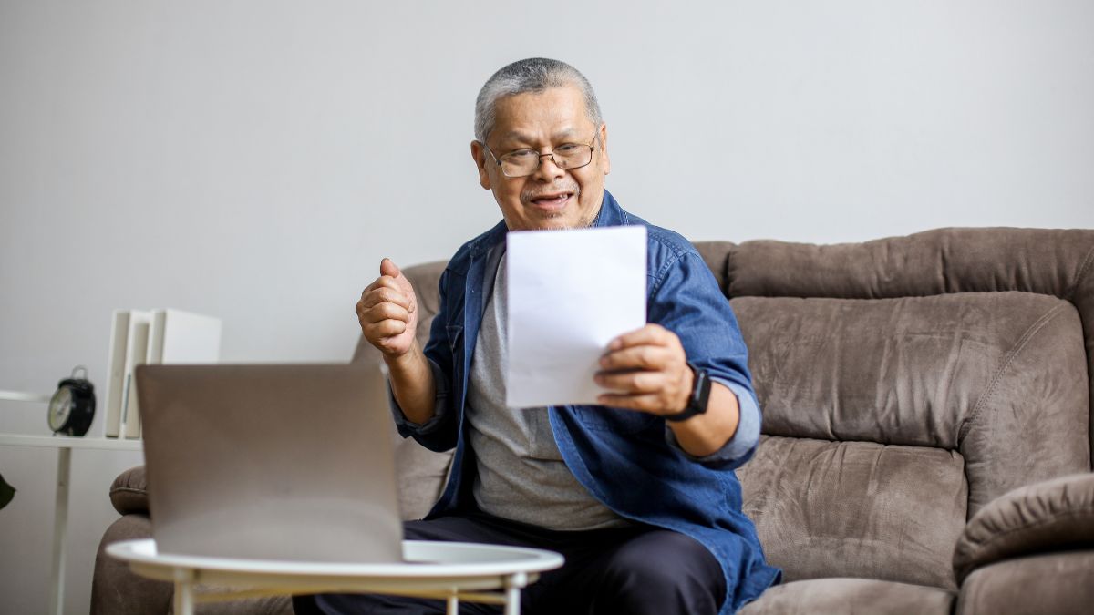 Claiming Social Security at 62 While Working? Don’t Overlook This Important Rule