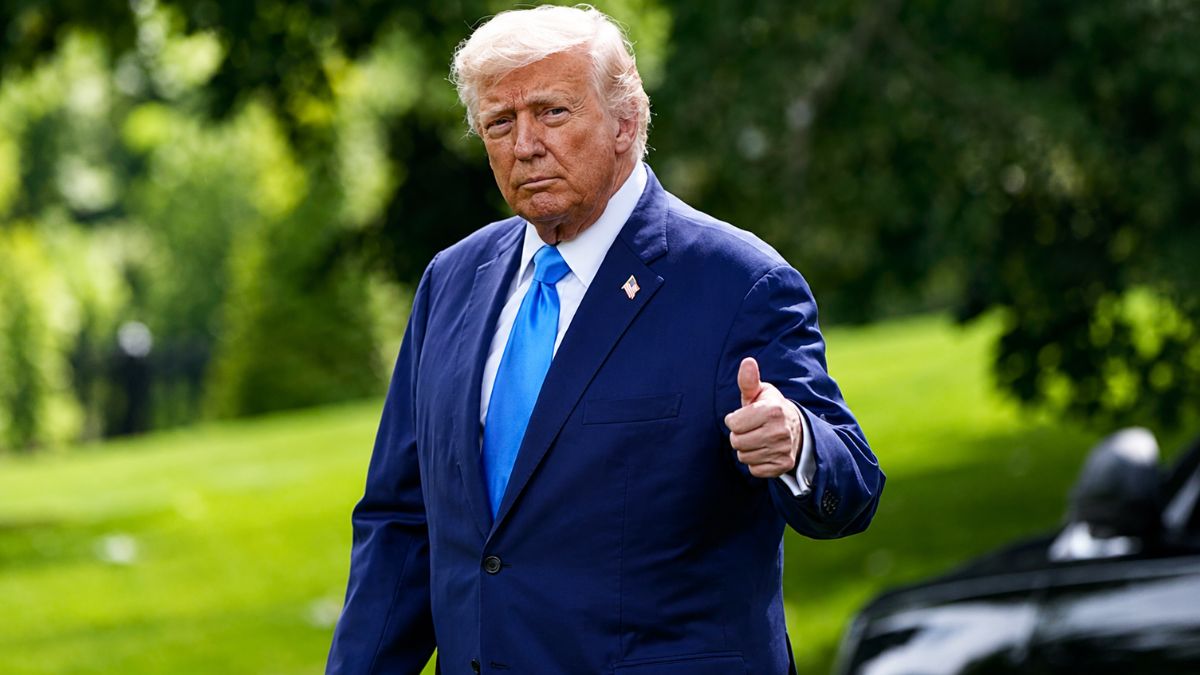 Could Trump’s $1,000 Baby Retirement Accounts Become a Social Security Alternative? Experts Warn of Big Risks