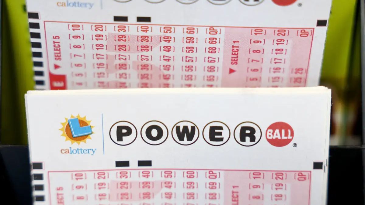 Lucky Powerball Player Hits Big Jackpot With Ticket Bought in Cottonwood