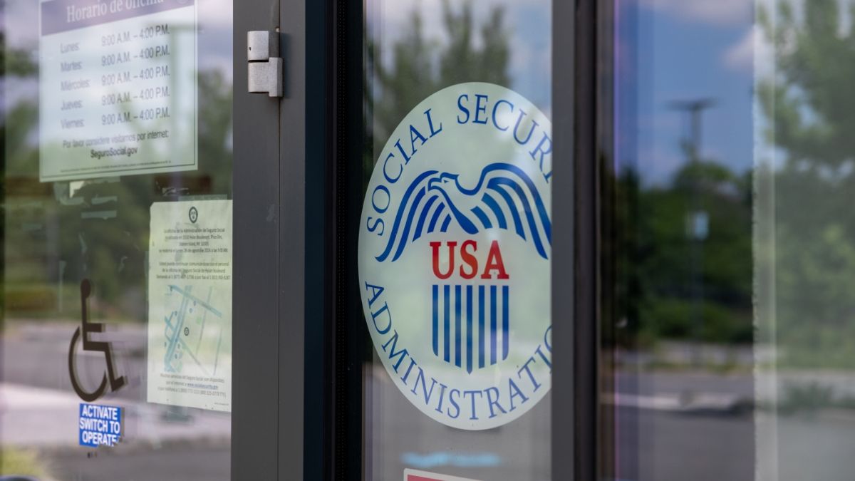 Social Security Warning - What Recipients Should And Shouldn’t Do Before Possible 2032 Benefit Cuts